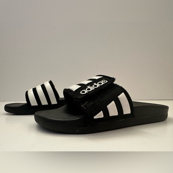 Adidas Adilette Comfort Kids’ Slide Sandals - Picture 2 of 5